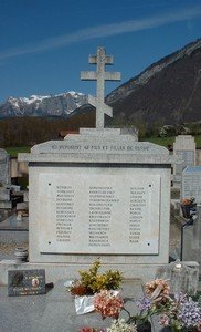 Photographie des archives de l’église d’Ugine